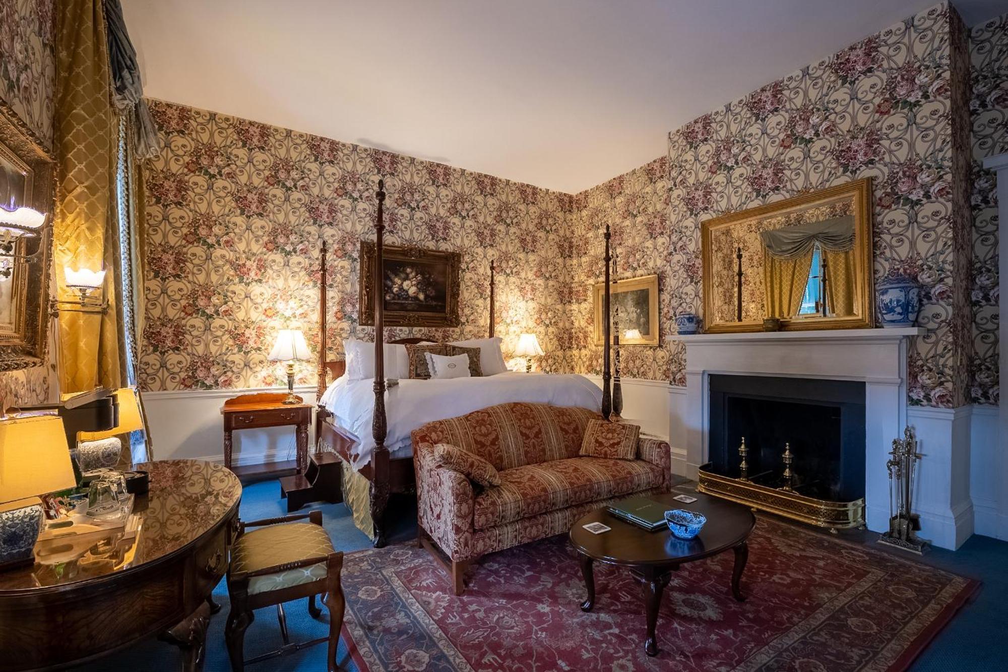 ホテル Antrim 1844 Taneytown エクステリア 写真